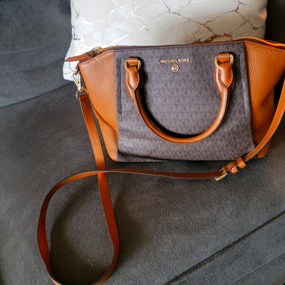Michael Kors Brown and Gold Meduim Bag
